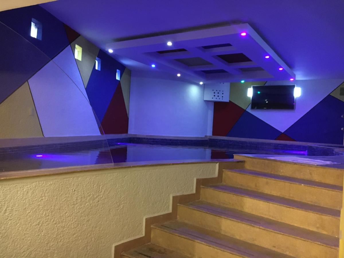 Auto Hotel Rosso - Mexico City, Mexico City
